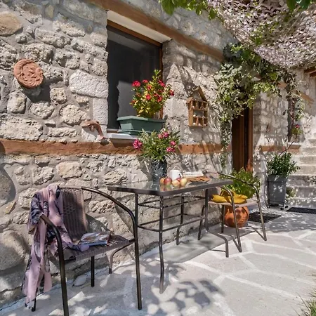 Lazar Feriehus Lefkáda