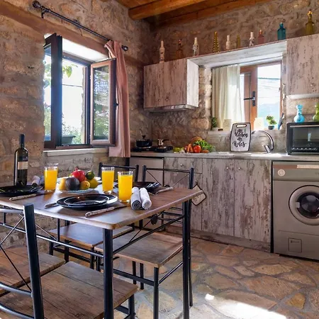 Holiday home Lazar *