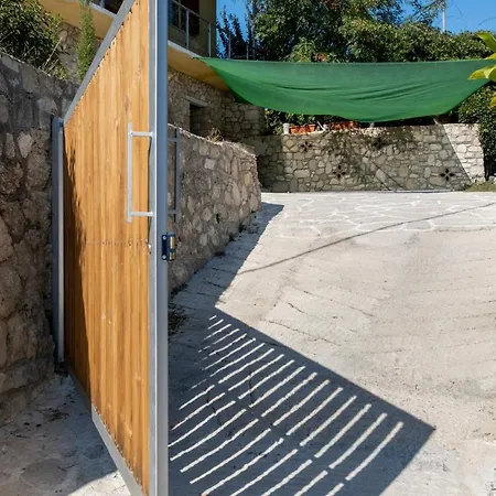 Lazar בית נופש *