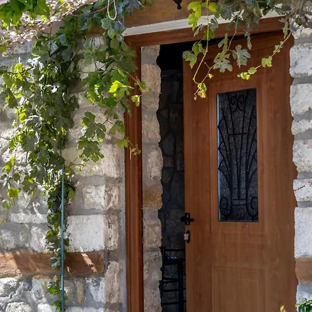 Holiday home Lazar *