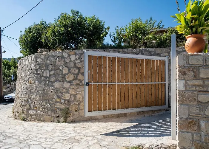 Lazar Semesterbostad *